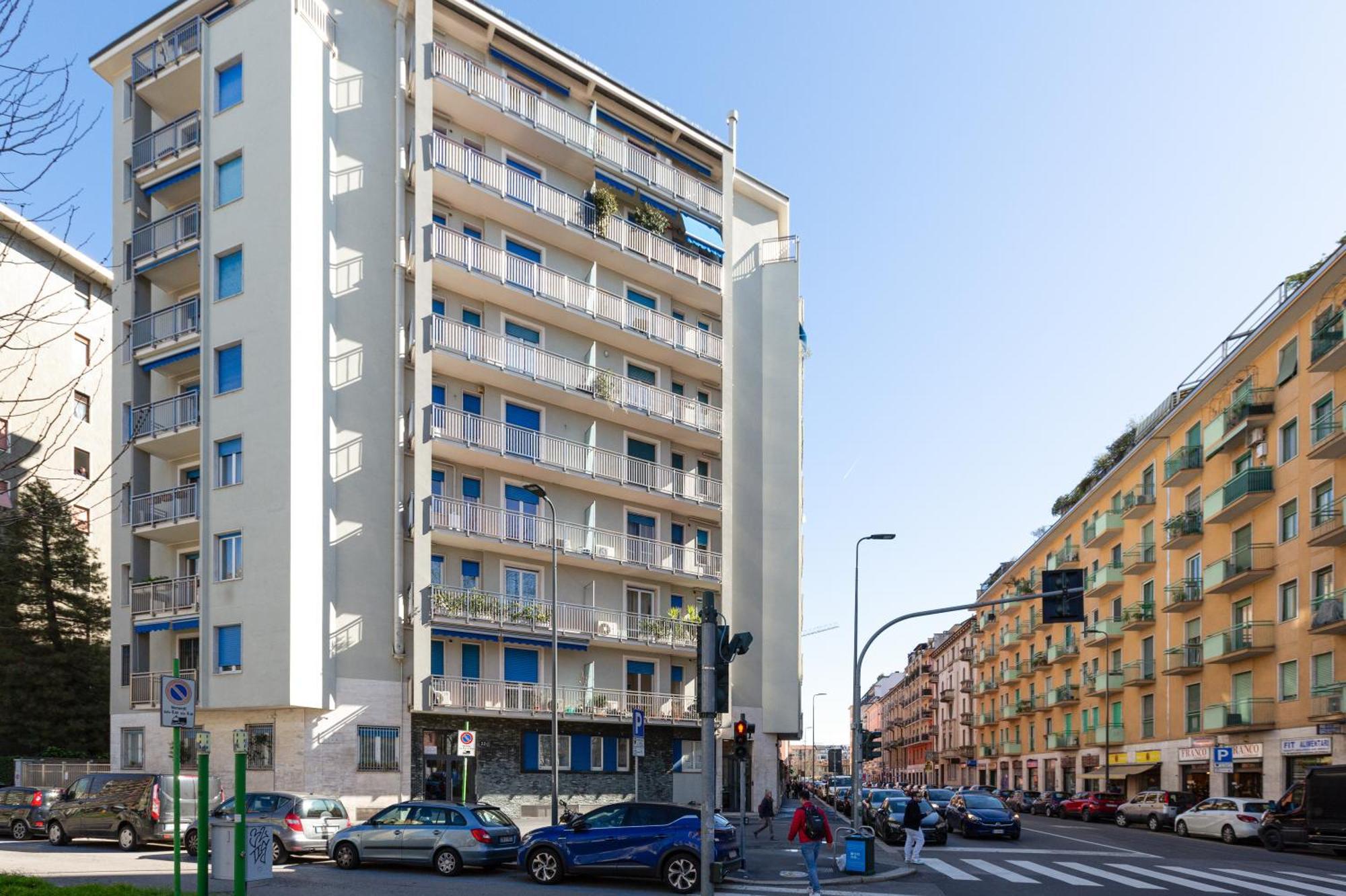 Bande Nere Mm1 - Modern With Balcony! * Mailand